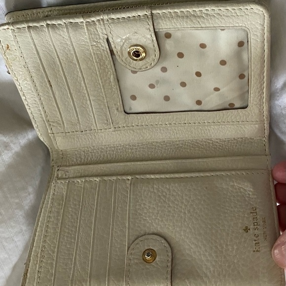 Wallet - Picture 3 of 4